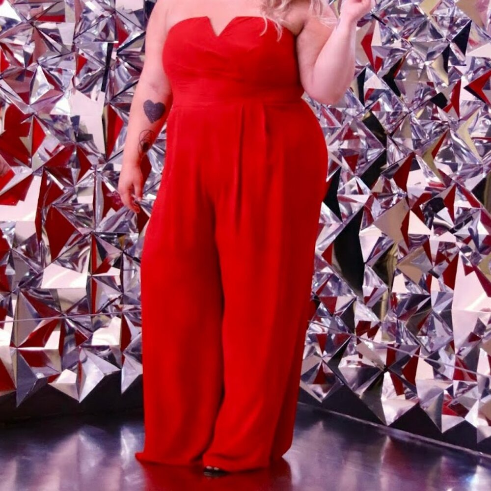 Maree Pour Toi Red Magic Suit 18